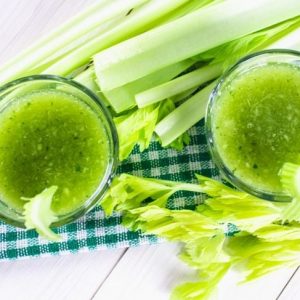 10 motivi per cui il succo di sedano può (o non può) essere adatto a voi