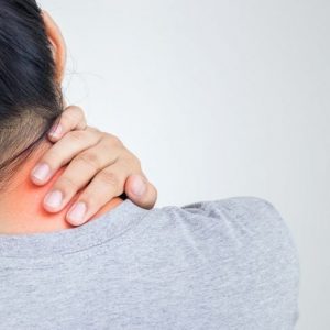 Sintomi, cause e trattamenti della cervicalgia